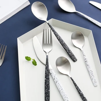 

Matte Steel Spoon Dinner Cutlery Set Gold Knives Sets Forks Knives Spoons Silverware Travel Cubiertos Wedding Tableware EE6DC