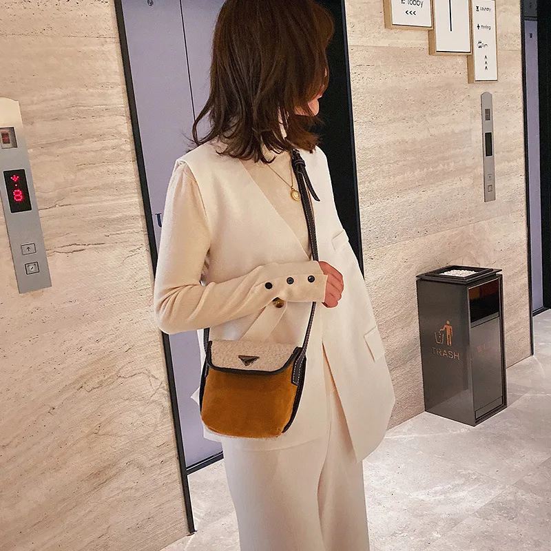 

2019 Trending-Lambs Wool Shoulder Bag High Grade Sense Western Style Square Sling Bag Versitile Fashion Classic Oblique WOMEN'S