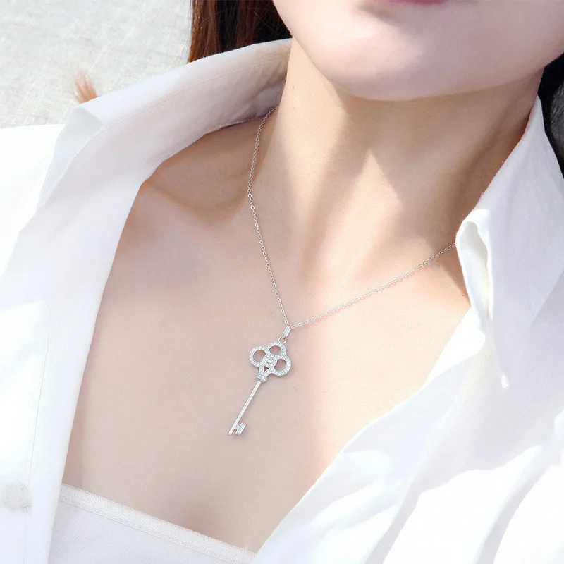 Женская 925 Серебряная подвеска в форме ключа корейский стиль модный простой элегантный сливовый ключ кулон для девушки пары