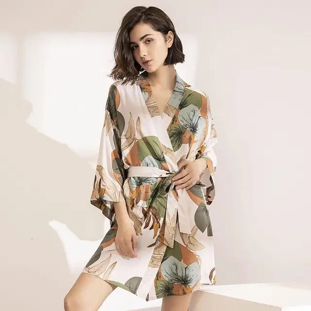 2021 Spring New Ladies Silk Satin Thin Robe Comfort Fresh Style Floral Printed Sleepwear Sexy Nightgown Femme Satin Homewear 1