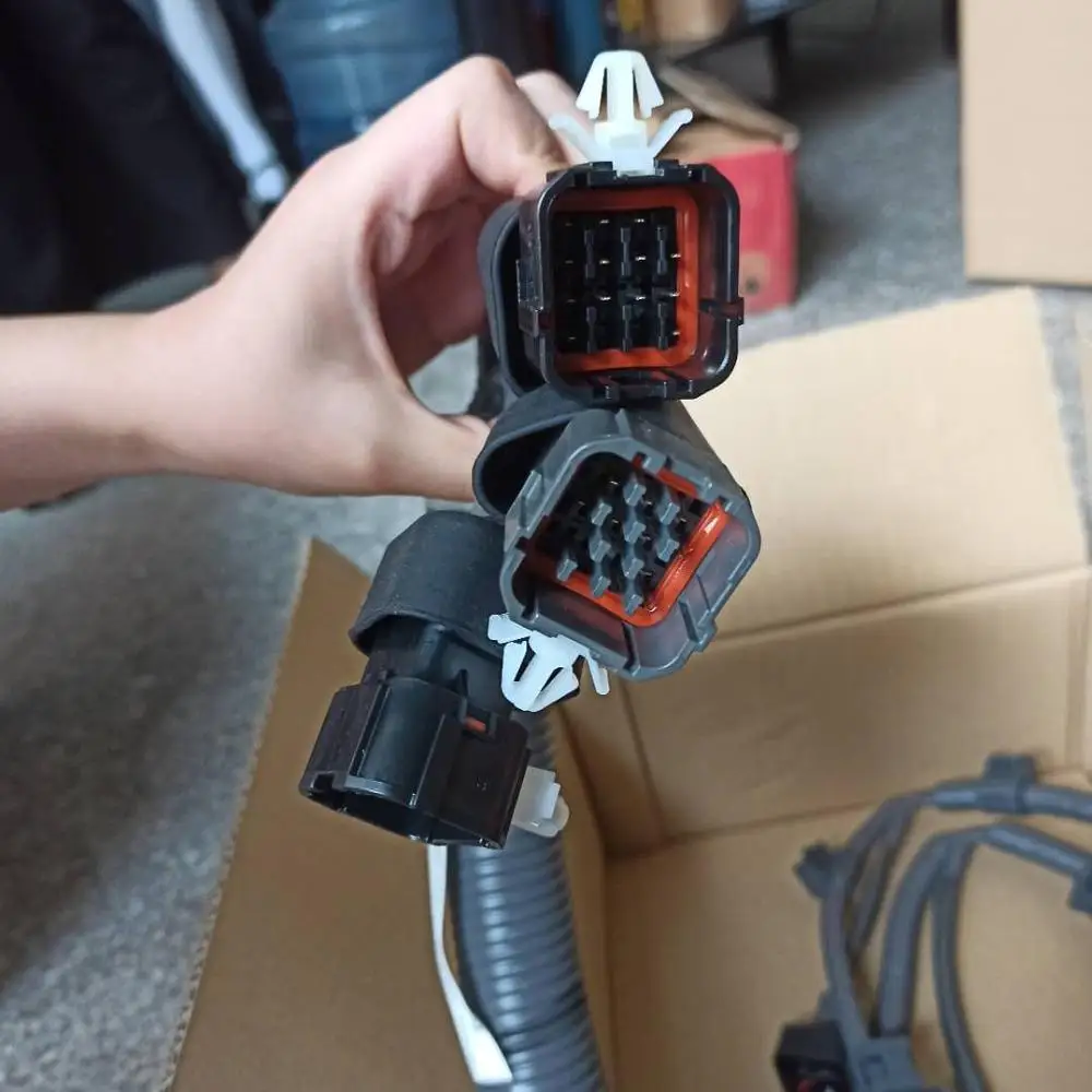 

J05E Engine Wiring Harness For Excavator Parts 82121-E0G40 82121E0G40 Wire Harness