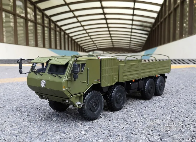 Модель из коллекционного сплава масштаб 1:24 Китай SXQC SX2306 внедорожный военный