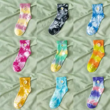 

Cotton Fashion Unisex Tie-Dyed Embroidery Marguerite Breathable Middle Tube Sock