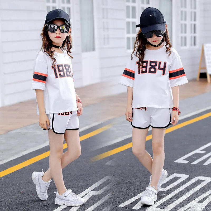 8782654953_358800246