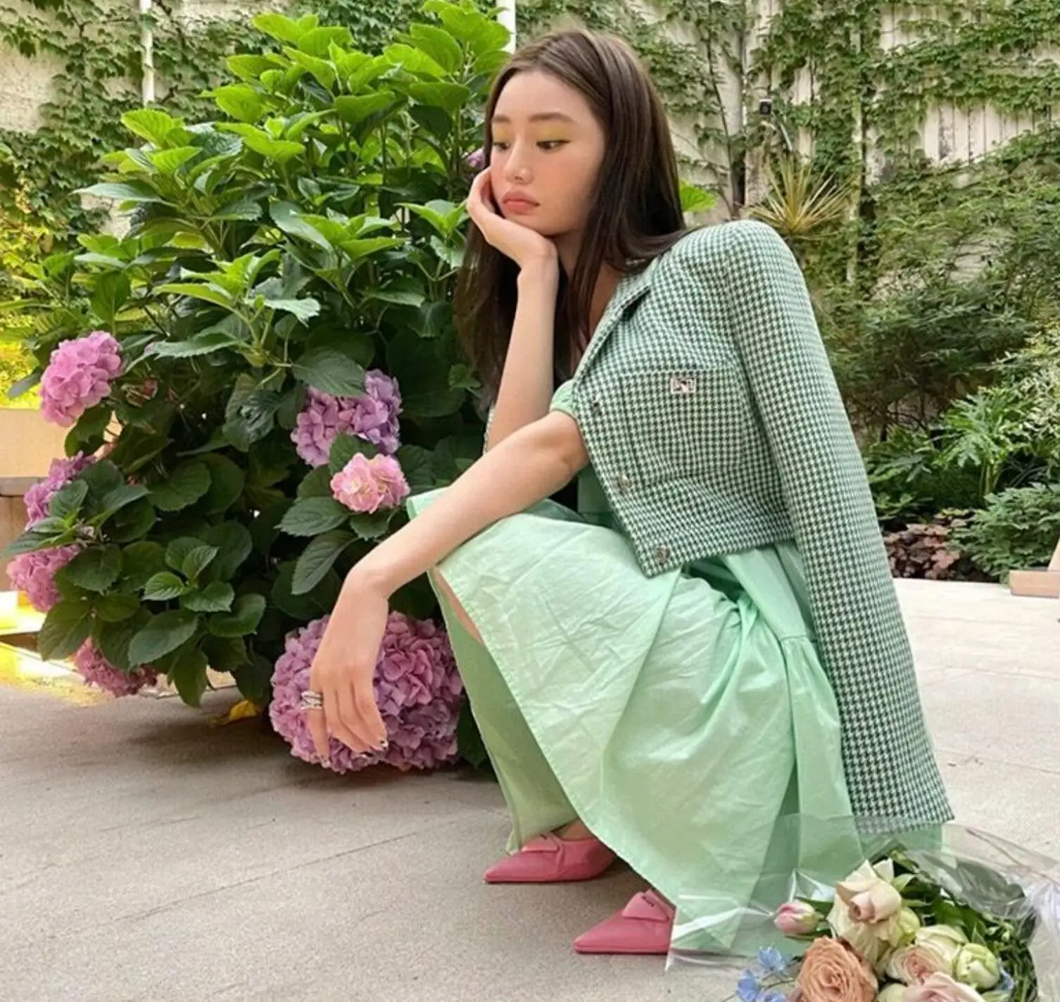 Retro French Style Green Check Plaid Weavon Cropped Blazer Women Notched Metal Buckle Buttons High Waist Suit Short Coat Outwear