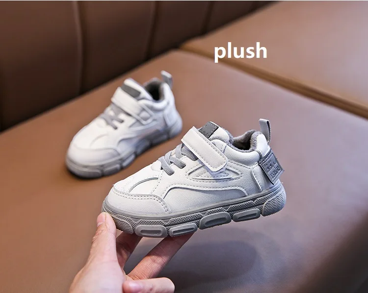 plush gray Детская белая обувь; Новинка года; спортивная обувь для мальчиков и девочек в Корейском стиле; сезон осень-зима; кроссовки из искусственной кожи для бега; детская повседневная обувь - Цвет: plush gray