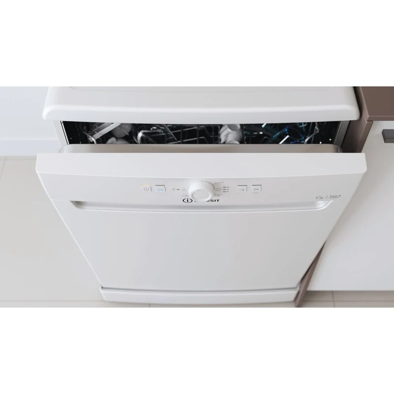 Посудомоечная машина INDESIT DFE 1B10 полноразмерная белая [869991589410]|Посудомоечные