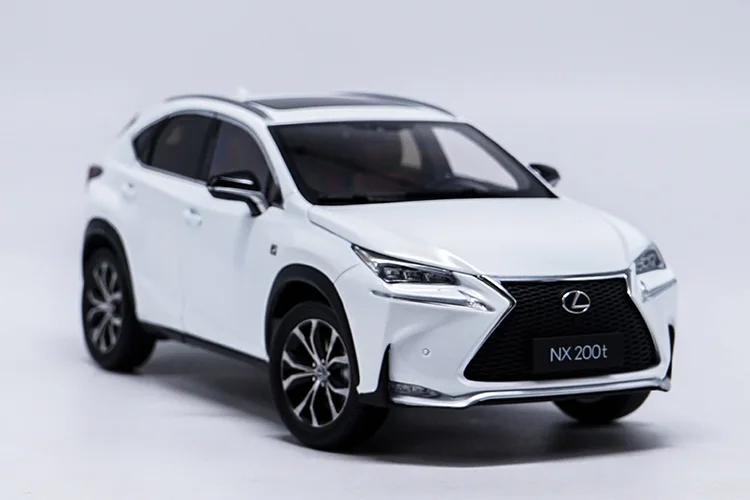 1:18 Lexus NX NX200T сплав модель автомобиля статические металлические модельные автомобили оригинальная коробка для подарков коллекция