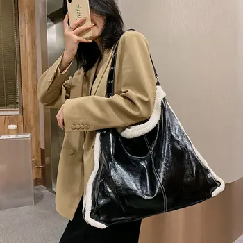 

Casual Large Capacity Tote Women Shoulder Bags Designer Lambswool Handbags Luxury Pu Faux Fur Messenger Bag Big Plush Purse 2020
