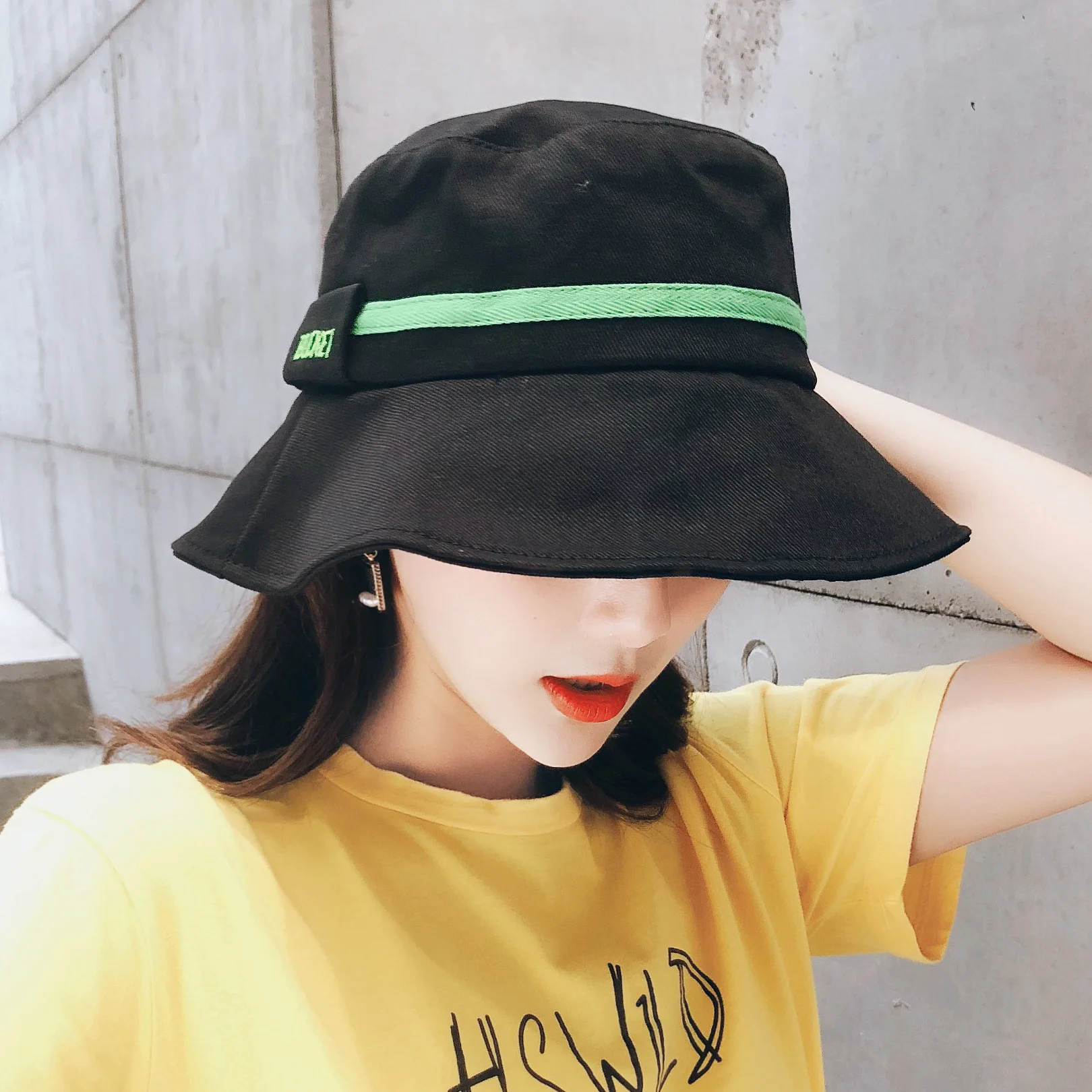 

Lettered Bucket Hat Women's Japanese-style INS Versatile Summer Topee Korean-style Literature Born Male Hat Hong Kong Style Soft
