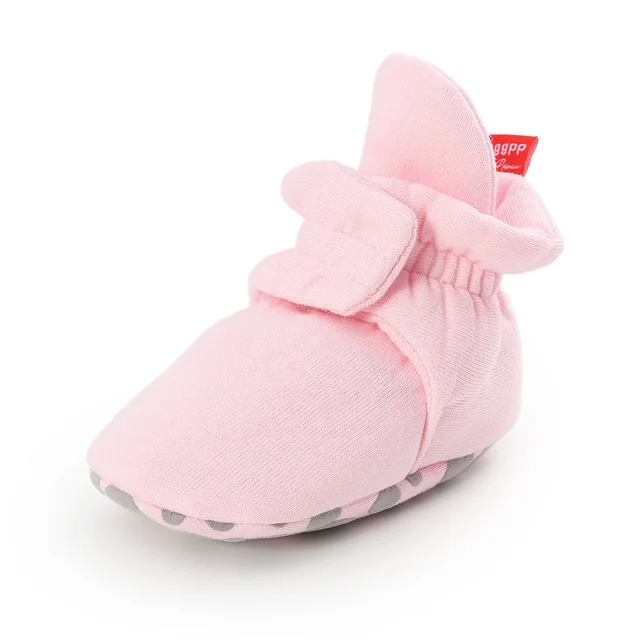 Носки для новорожденных; обувь для маленьких девочек и мальчиков; зимние толстые ботиночки со звездами для первых шагов; хлопковые мягкие Нескользящие теплые ботиночки для малышей - Цвет: pink