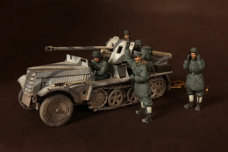 Новая несобранная коллекция 1/35 года древний воин включает 5 фигурок (без