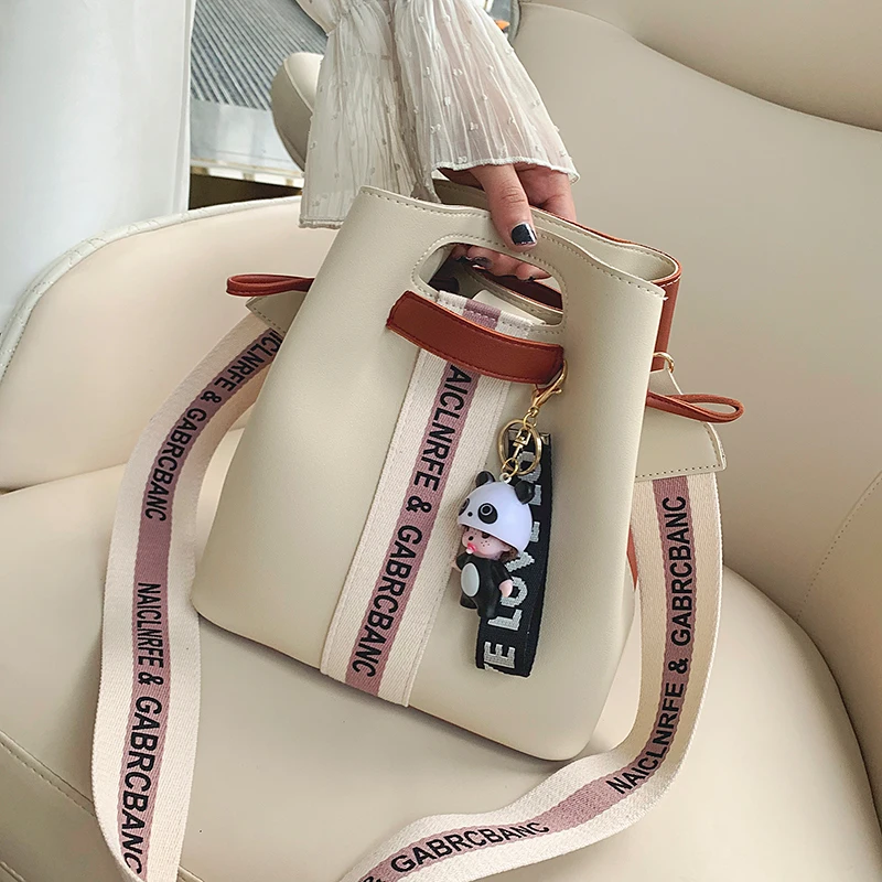 

Fashion Luxury Women Handbags Designer 2019 New Korean Wild Bucket Bags Wide Shoulder Strap Messenger Packet luis vuiton gg bag