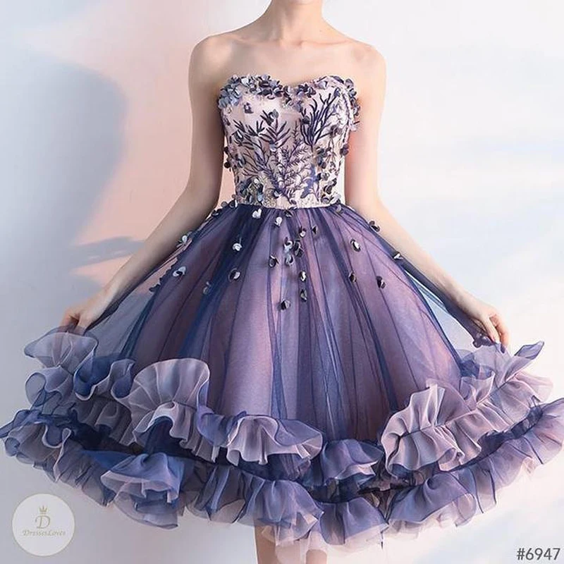 2024 Sweet Elegant Homecoming Dresses Strapless Flowers Appliques Ruffles Tulle Ball Gown Knee Length Women Prom Party Gowns