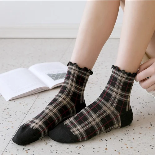 Весенние и летние новые женские носки, японские хлопковые ретро носки с деревянными ушками, квадратные клетчатые носки средней длины, корейские простые Стильные носки