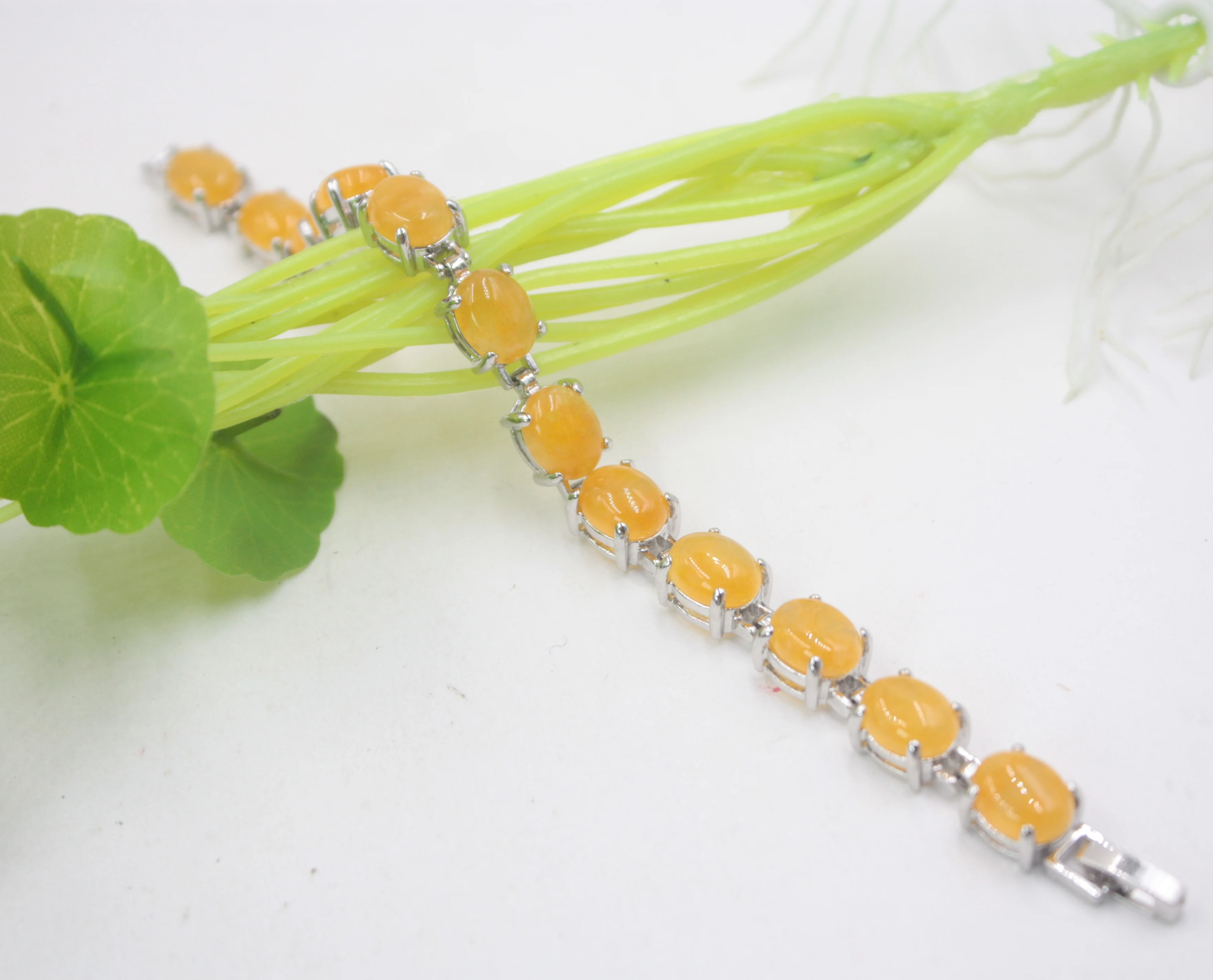 

New Charm 9mm Yellow Heating Jade Round Bead with Alloy Link Bracelet 19cm/7.48inchL