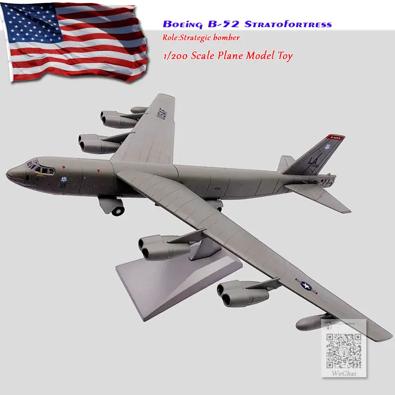 WLTK 1/200 Scale Military Model Toys B-52 Stratofortress Strategic Bomber Diecast Metal Plane Model