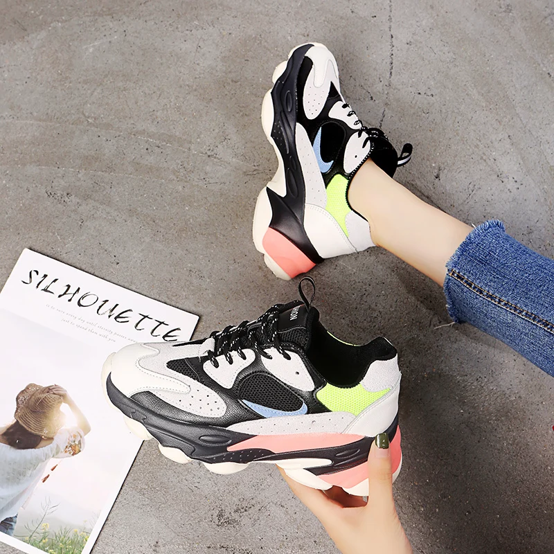 Women Vulcanized Shoes Comfortable Round Head Lace Up Flat Sneakers Shoes Woman Mesh Running Shoes Ladies Non-slip Sport Shoes