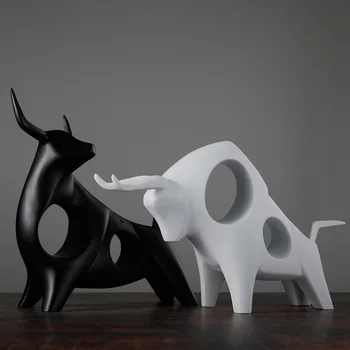 

Simple Resin Animal Cow Ornament Black and White Crafts Wine Cabinet Decoration Home Decoration
