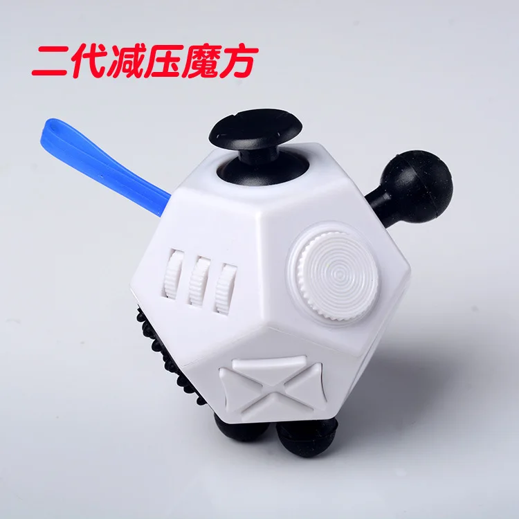 

Sub-12 Surface Second Generation Fidget Cube Decompression Toy Camouflage Series sheng jing Fidget Cube Dice