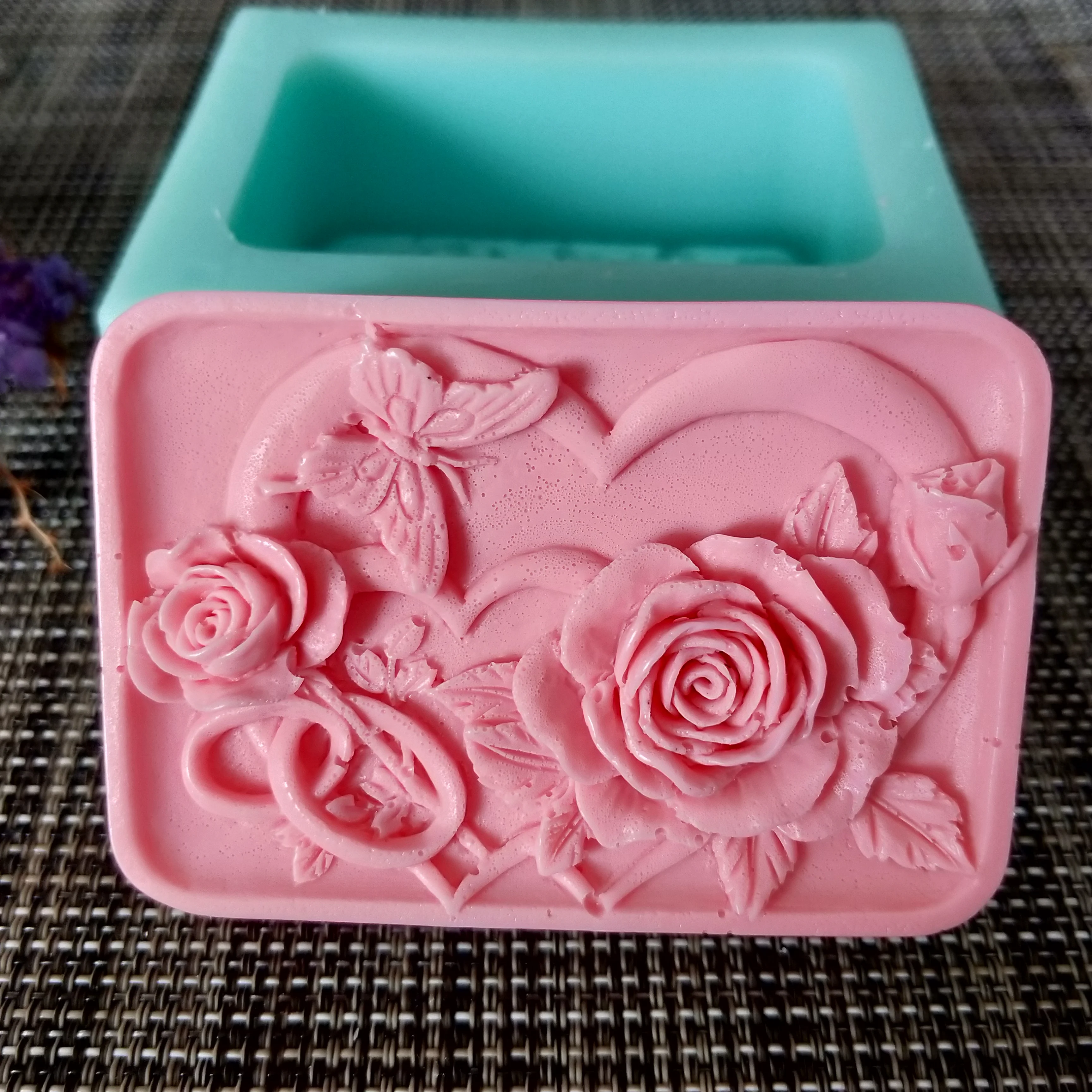 

HC0125 PRZY Flower Soap Mold Silicone Heart Rose Butterfly Moulds Gypsum Chocolate Candle Candy Mold Clay Resin Rubber