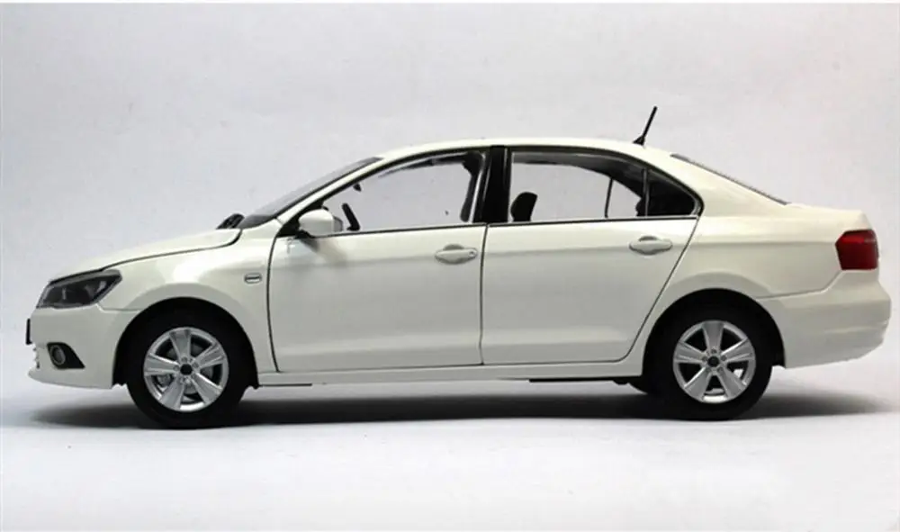 1/18 весы Фольксваген Jetta 2013 белый литой автомобиль модель игрушки