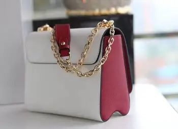 

Premium brand design of leather clamshell twill boutique womenswear clad gold chain fashion women friends best choice