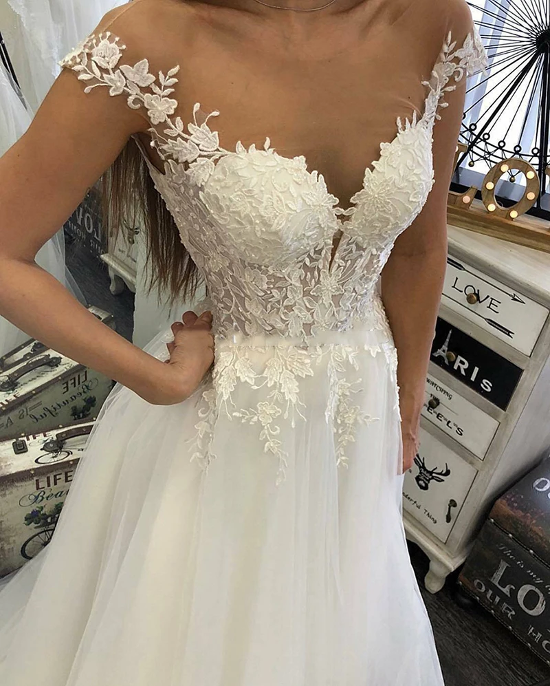 Шикарные Свадебные Платья с кружевной аппликацией трапециевидной формы сексуальные прозрачные Свадебные платья из Мягкого Тюля с глубоким декольте и короткими рукавами