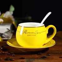 Оригинальная Европейская кофейная чашка блюдца костюм прекрасный карамельный цвет керамика Кофейная Кружка Блюдце Пномпень английские подарки молочная чашка - Цвет: Yellow