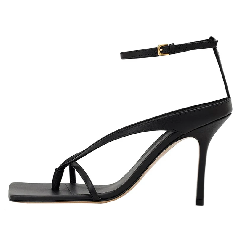 Square sandals (1)