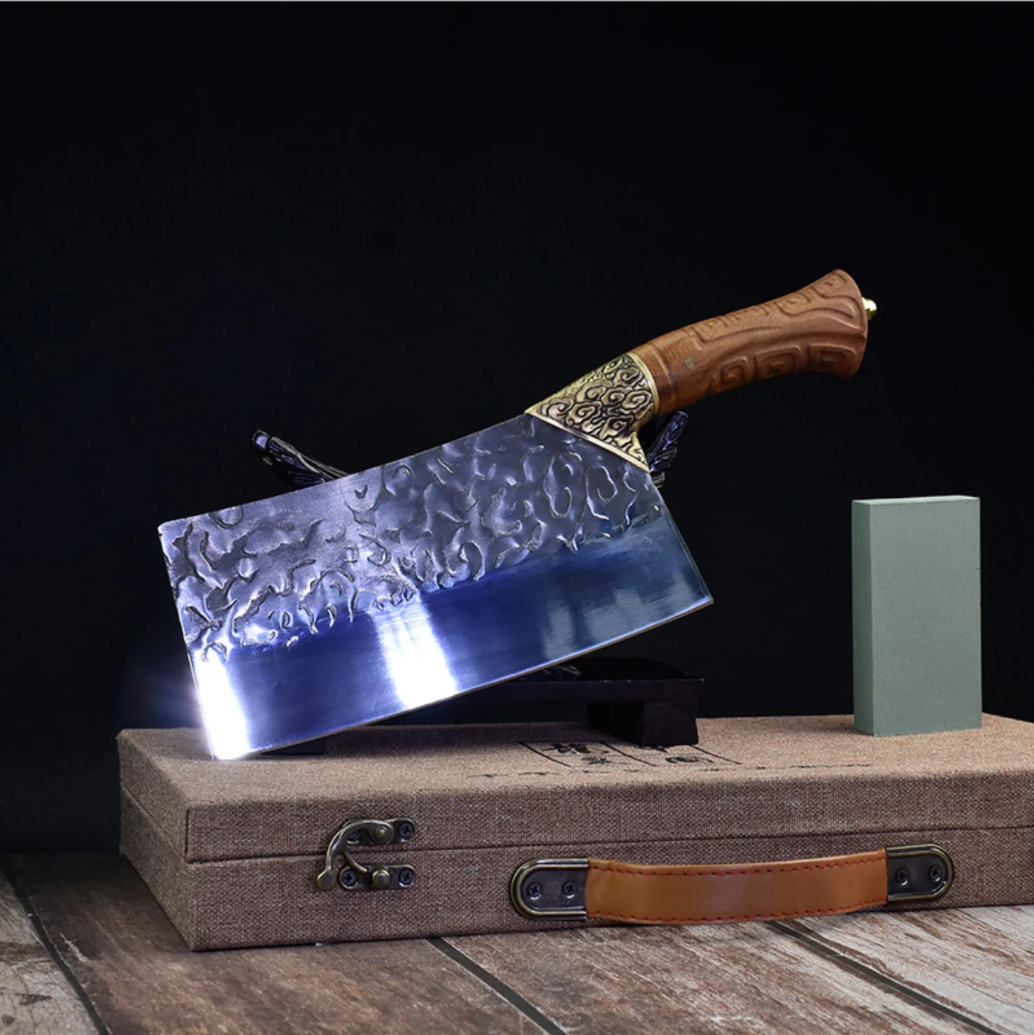 

Kitchen knife 8.6" Chinese Handmade Forged Cleaver Knife Full-tang knife Blade & Copper Non-slip Wooden Handle For Cut Meat