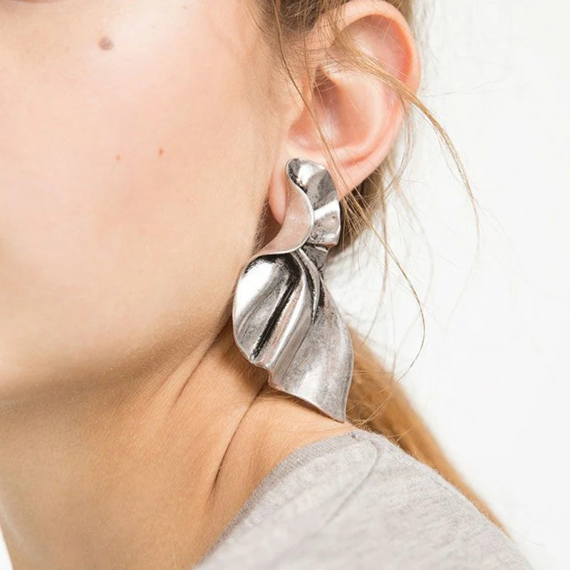 Панк нерегулярные морщинки шпильки геометрической формы серьги для персонализированных девушек модные ювелирные изделия Преувеличение цинковый сплав женские серьги