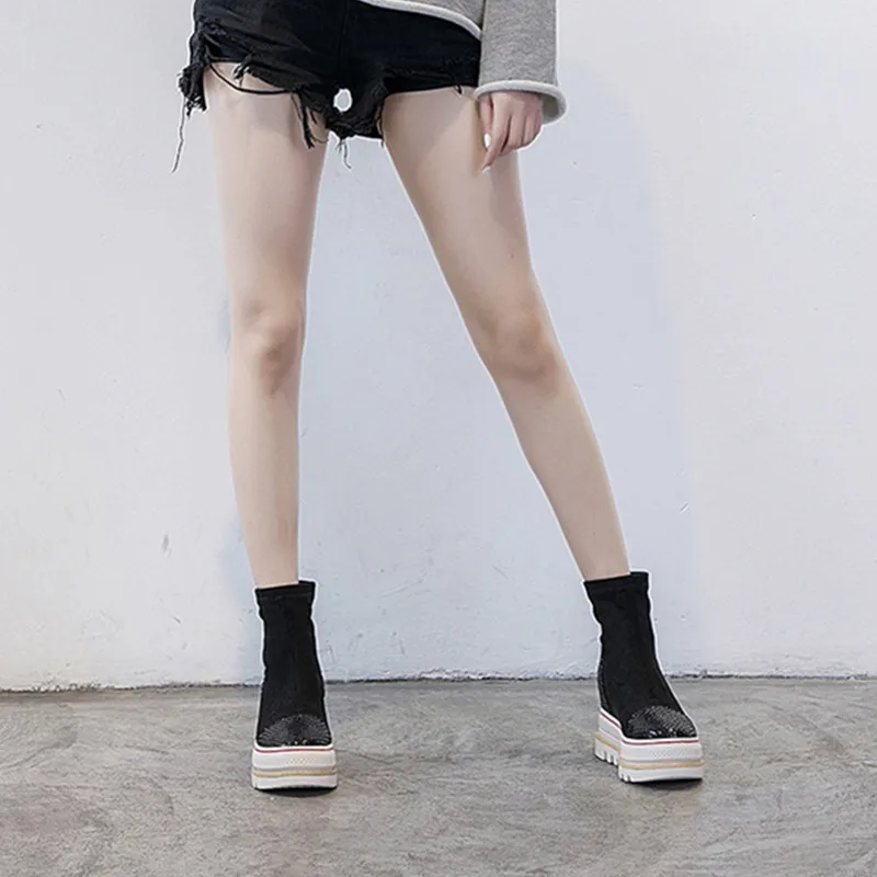 Boots Women Mid-calf Flock Black Beige Rubber Boots For Women Fashion Vintage Serpentine Pattern Warm Winter Flat Platform Shoes