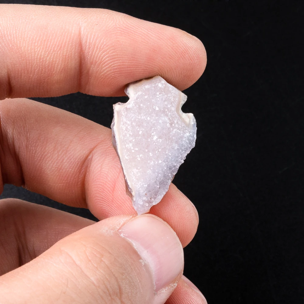 

Natural Stone Crystal India Crystal Bud Healing Reiki Stone Quartz Pendant Home Decor Natural Agate Geode Hand-Polished Crystal