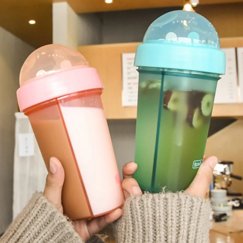 

2 in 1 Dual-use Bottle 420ML 600ML Portable Outdoor Water Bottles Large Capacity Creative Water Fruit Coffee Milk Cup with Lid