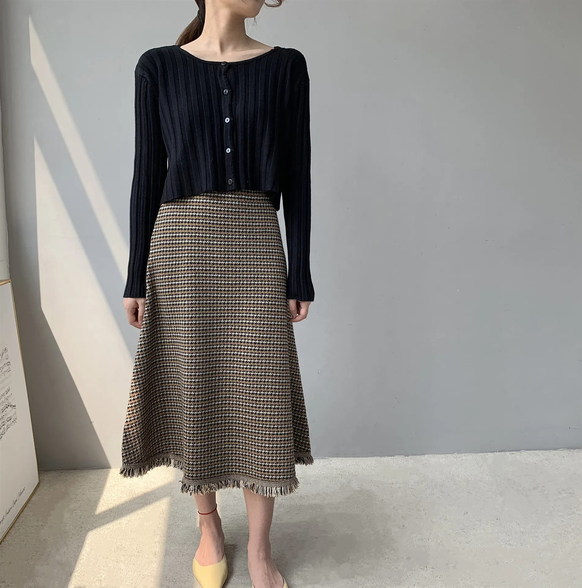 Autumn Winter Knit skirts ladies thick Striped knitted Long skirts High waist pleated Tassel Midi skirt jupe femme Saia