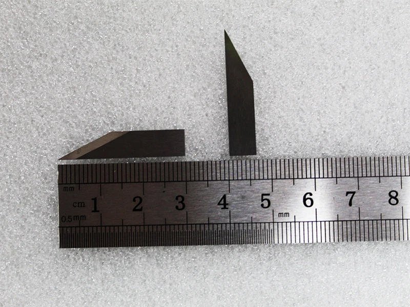 CNC пневматический Вибрационный колесный дырокол для кругов Kiss-cut V cut drag Осциллирующее лезвие ножа