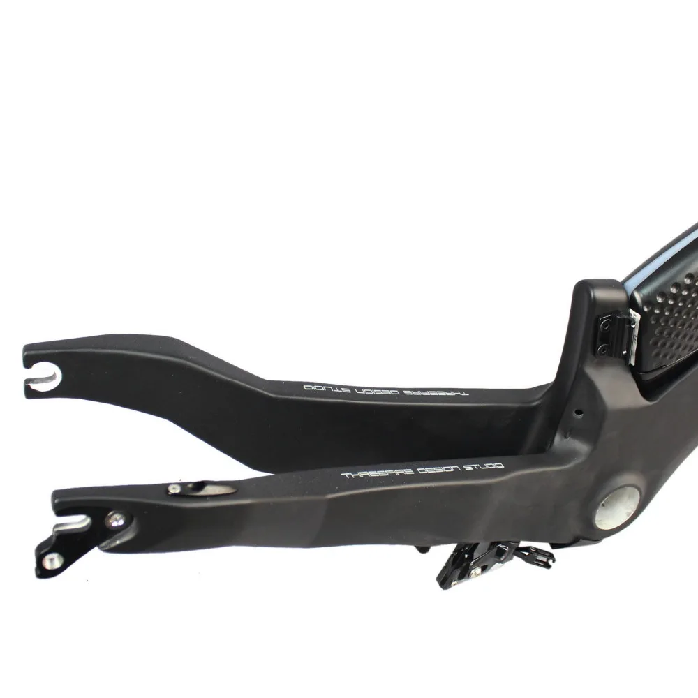 FM135 black 9