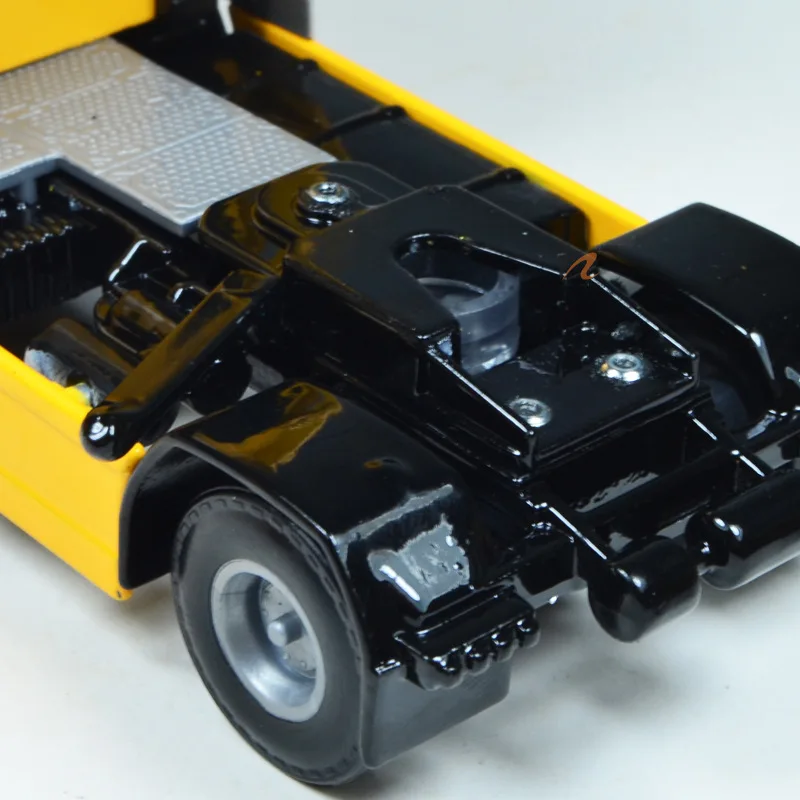 

New Products Cadeve Alloy 1: 50 Cape Tablet Dynamic Lose Engineering Vehicle Model Collection Desk Ornament in
