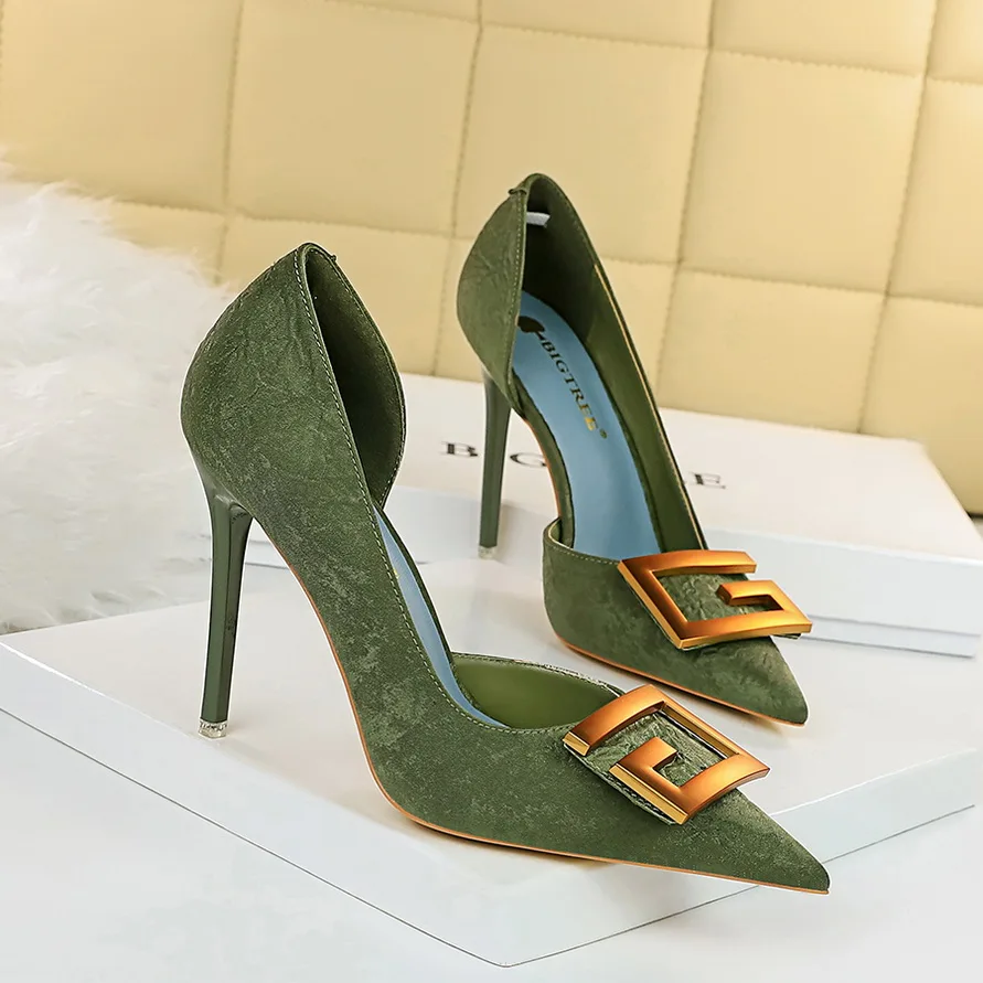 Women's Designer Pumps, Pumps & High Heels