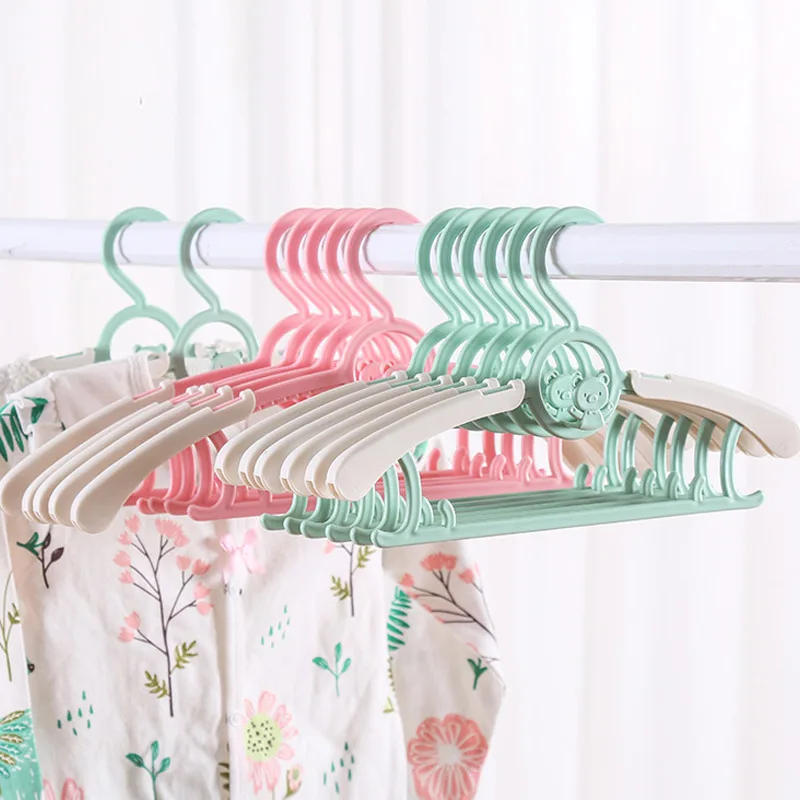 Plastic Clothing Baby Stretch Hanger Plastic Coat Hanger Organizer