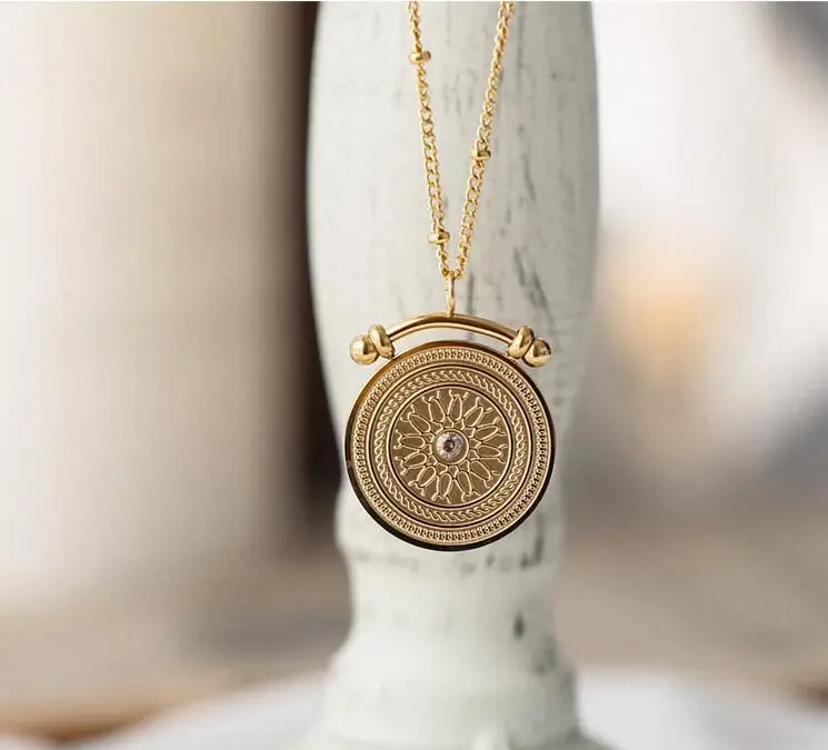 Vintage Double-Layer Baroque Necklace – 18K Gold Plated Stainless Steel with Flower Texture & Coin Pendant