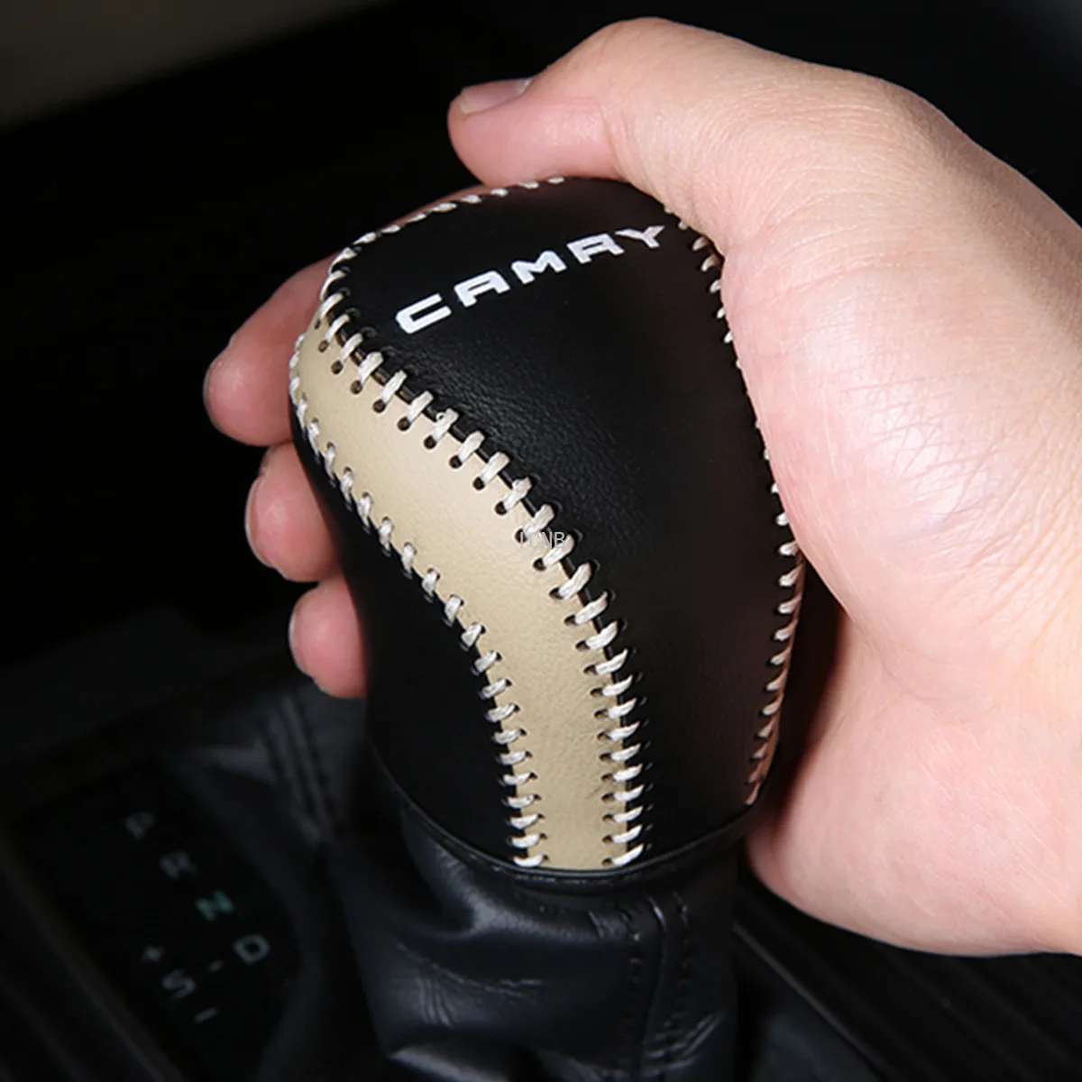 Car Interior Accessories Genuine Leather Gear Shift Knob Cover for Toyota Camry 2018 2019 XV70 Car Interior Accessories Genuine Leather Gear Shift Knob Cover for Toyota Camry 2018 2019 XV70