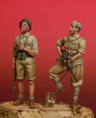 

New Unassembled 1/35 stand Italian warrior 2 figures Resin Figure Unpainted Model Kit