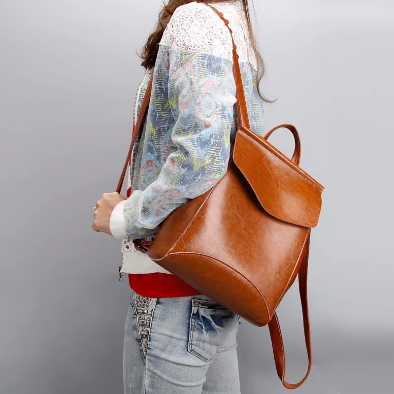 

At 2019, The Bag Was Simple and The Retro Woman's Handbag Was A Simple Retro Woman's Handbag.