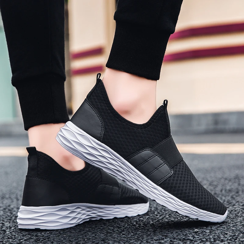 

New men casual sports shoes summer lazy one pedal light shock absorption thick bottom running shoes black fashionable wild shoes