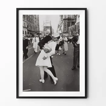 

Vintage Art Black And White Photo Frame Victory Kiss Poster New York Canvas Painting Picture Print Home Wall Art Decoration