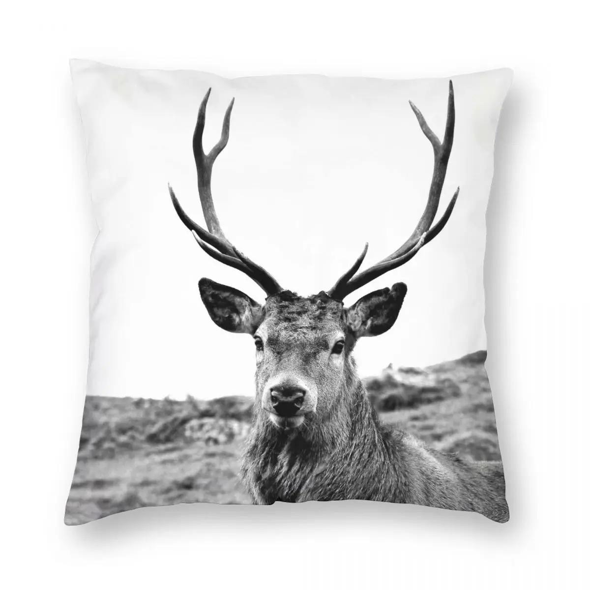 

European Red Stag Bw Square Pillowcase Polyester Linen Velvet Creative Zip Decor Throw Pillow Case Sofa Seater Cushion Cover 18"