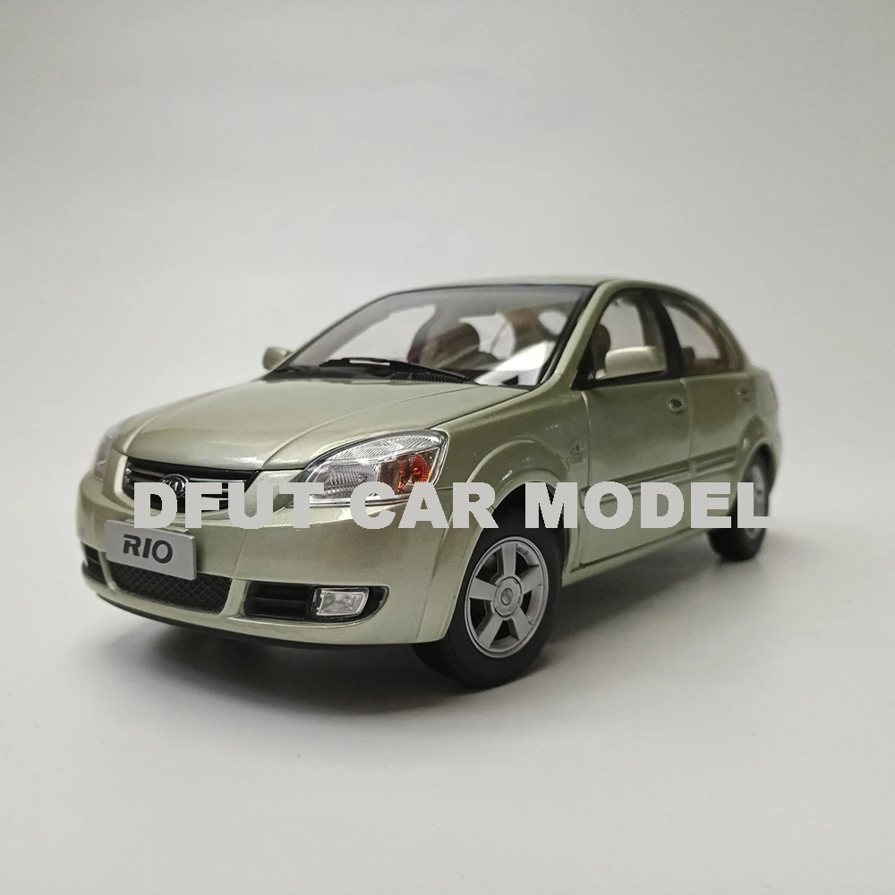

1:18 Alloy Toy RIO Car Model Of Children's Toy Cars Original Authorized Authentic Kids Toys
