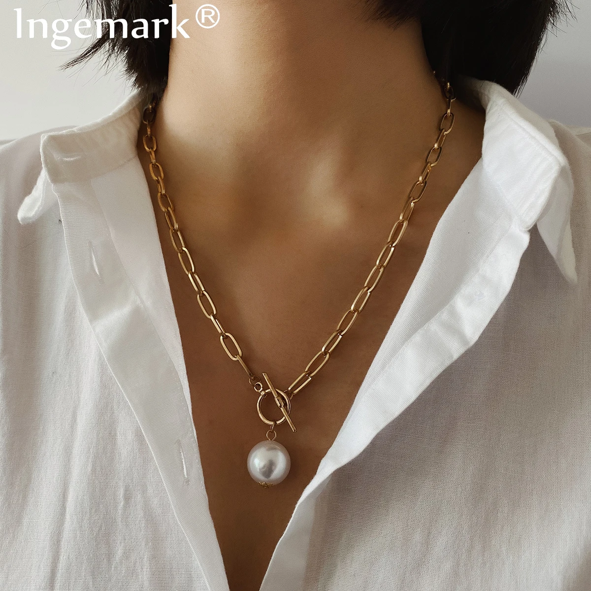 Gothic Baroque Pearl Pendant Choker 